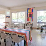 Hostel Meet *
