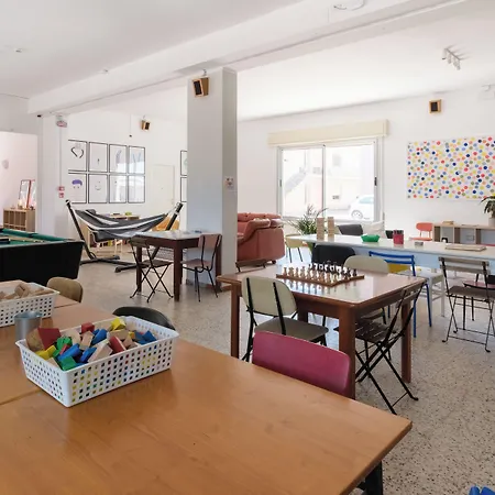 אכסניה Meet קרביה