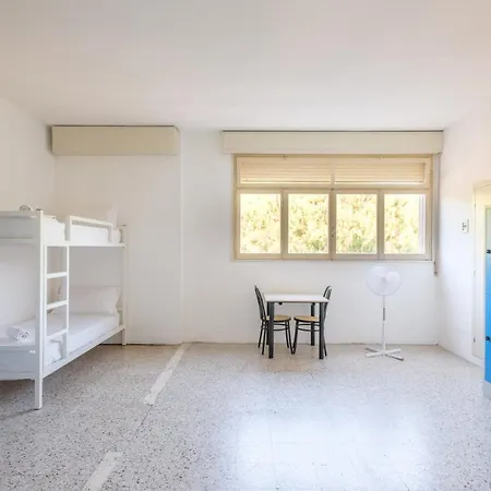 Meet Hostel Cervia