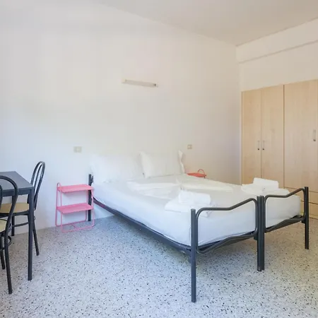 Meet Hostel