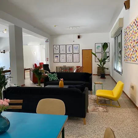 Auberge de jeunesse Meet *