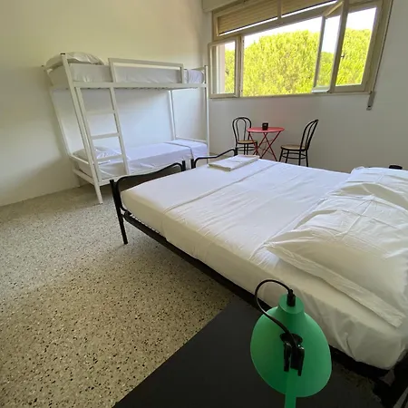 Meet Hostel
